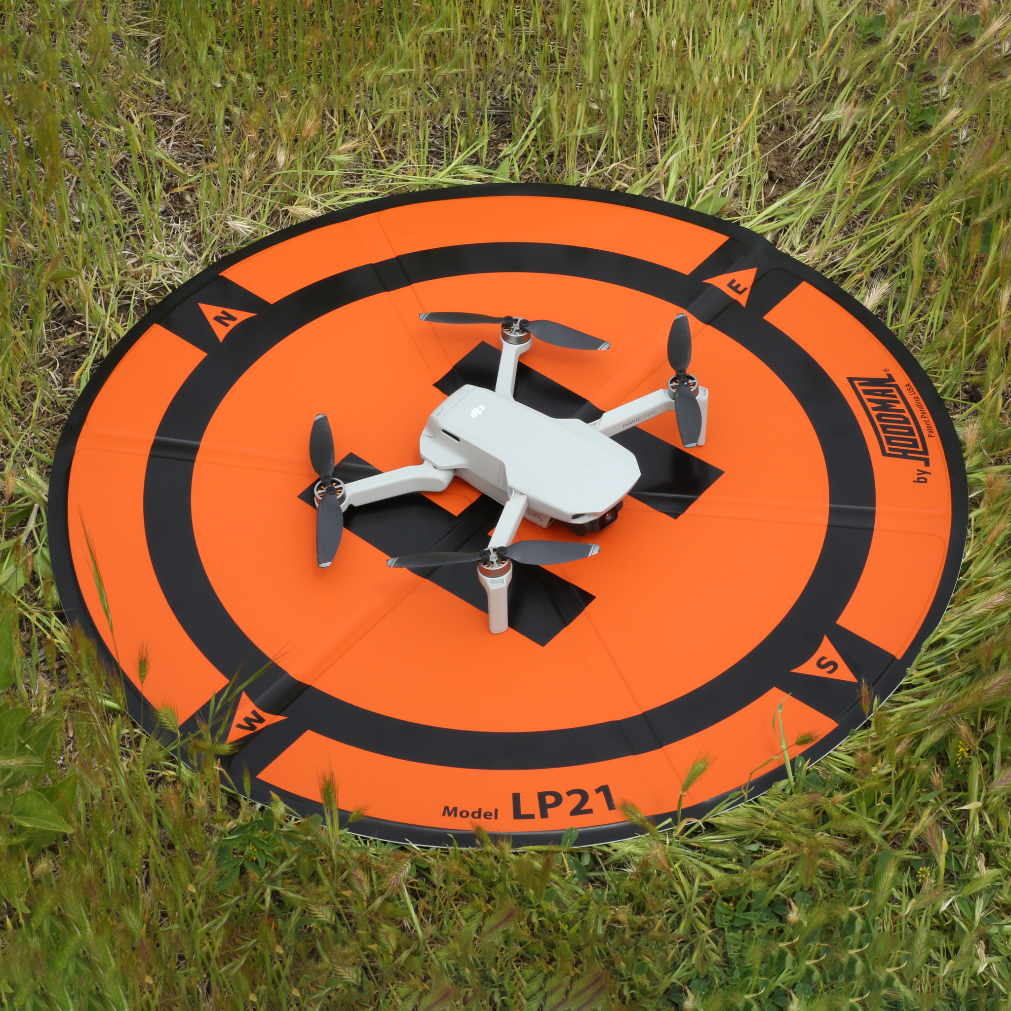Hoodman Weighted Trifold Drone Landing Pad LP21
